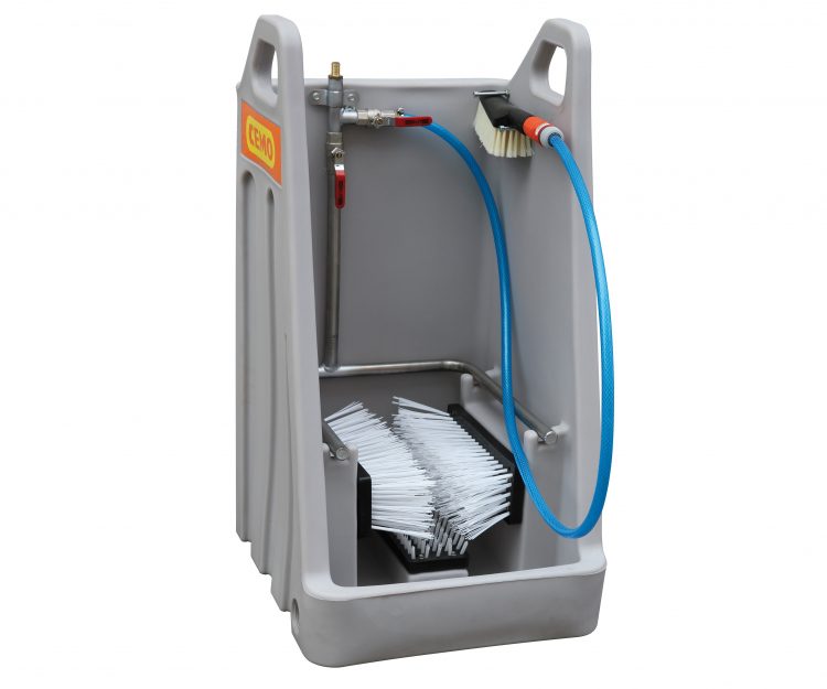 PE BOOT CLEANER