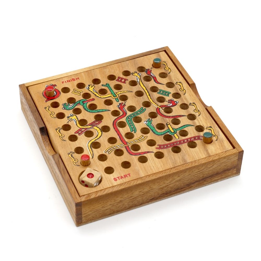 Travel snakes and ladders